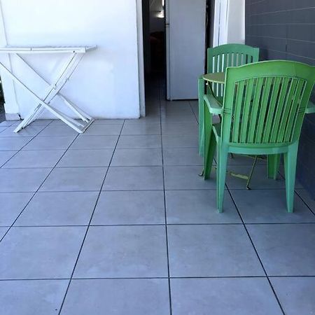 Bel appartement à Damencourt Le Moule Extérieur photo