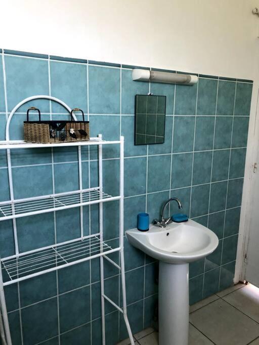 Bel appartement à Damencourt Le Moule Extérieur photo
